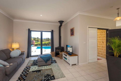 Mandalay Villas - Villa 2 - Tourism Caloundra 2