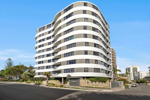 Breeze Mooloolaba - Tourism Caloundra 3