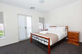 Brand New Townhouse - Tourism Caloundra 5