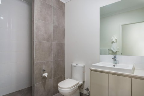 Blue Lagoon Villa B - Tourism Caloundra 5