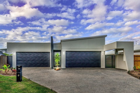 Blue Lagoon Villa B - Tourism Caloundra 0