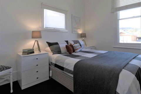 Horlock House - Tourism Caloundra 3