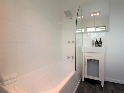 Horlock House - Tourism Caloundra 2