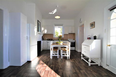 Horlock House - Tourism Caloundra 1