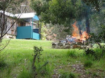 King Parrot Cottages - Tourism Caloundra 0