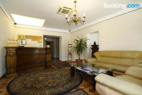 Mole Creek Lodge - Tourism Caloundra 2