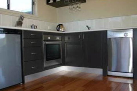 The Mussel Boys - Tourism Caloundra 1