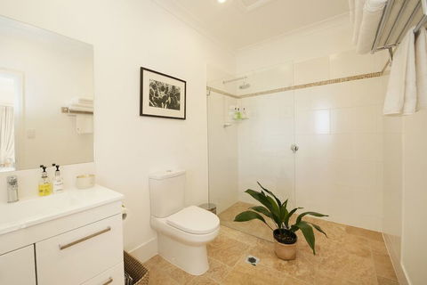 Rosby Guesthouse - Tourism Caloundra 7