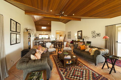 Rosby Guesthouse - Tourism Caloundra 1