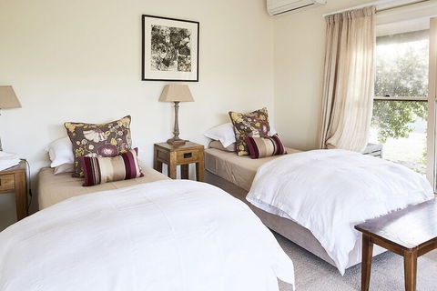 Rosby Guesthouse - Tourism Caloundra 2