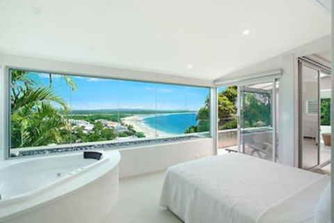 No 1 In Hastings Street - Tourism Caloundra 0