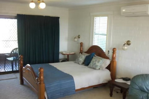Rubyanna Rise Bed & Breakfast - Tourism Caloundra 3