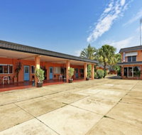 Riviera Motel Bundaberg - Tourism Caloundra