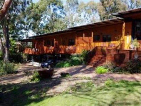 Leatherwood Lodge - Tourism Caloundra 5