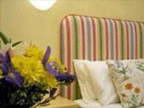 Leatherwood Lodge - Tourism Caloundra 1