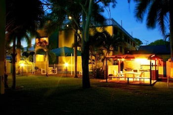 Sky View Units - Tourism Caloundra 2