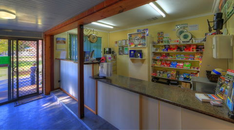 Beechworth Lake Sambell Caravan Park - Tourism Caloundra 5