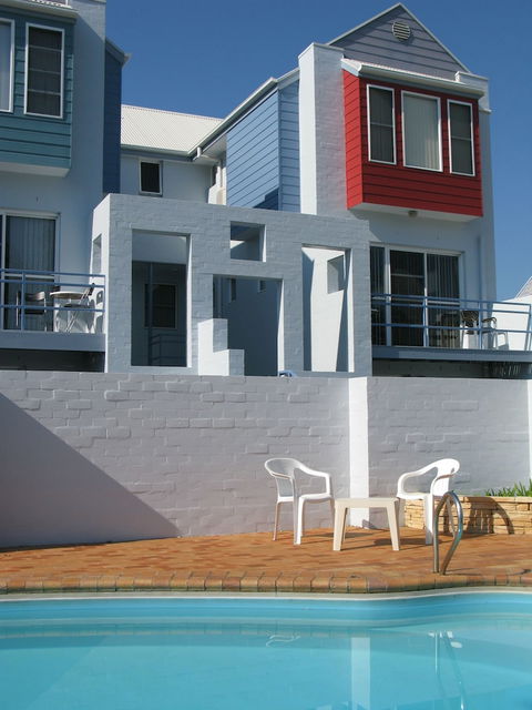Bluedock Apartments - Tourism Caloundra 0