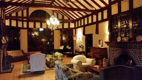 Petersons Armidale Winery & Guesthouse - Tourism Caloundra 2