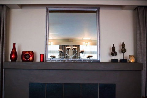 Abbotsleigh Motor Inn - Tourism Caloundra 2