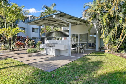 Ramada Encore By Wyndham Whale Cove - Tourism Caloundra 0