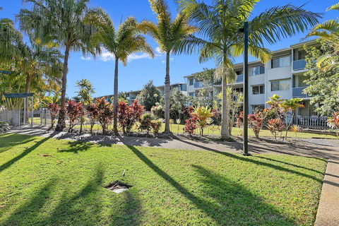 Ramada Encore By Wyndham Whale Cove - Tourism Caloundra 1