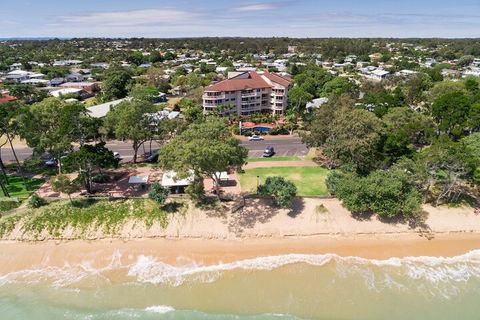 Charlton Apartments - Tourism Caloundra 5