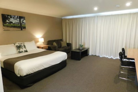 Alexander Cameron Suites - Tourism Caloundra 0