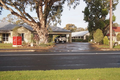 Alexander Cameron Suites - Tourism Caloundra 5