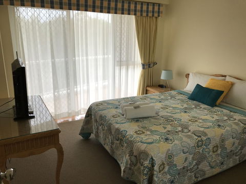 Fairways Golf & Beach Retreat - Tourism Caloundra 6