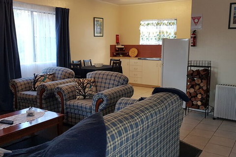 Murray Gardens Cottages & Motel - Tourism Caloundra 7