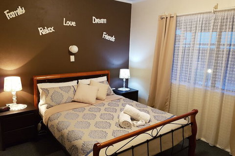 Murray Gardens Cottages & Motel - Tourism Caloundra 6