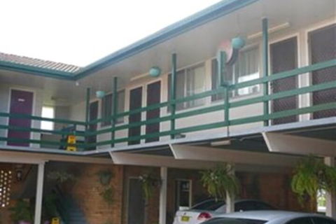 Civic Motel - Tourism Caloundra 1