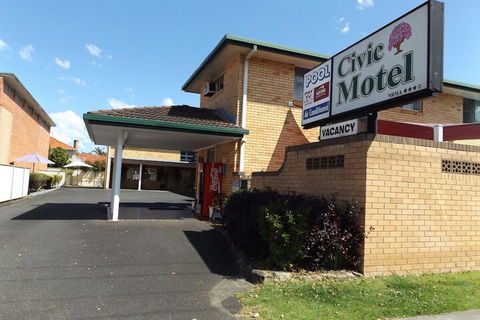 Civic Motel - Tourism Caloundra 2