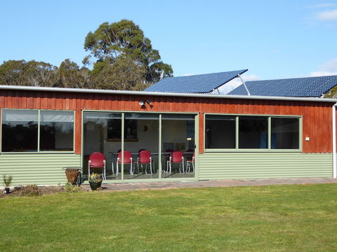 Platypus Park Country Retreat - Tourism Caloundra 1