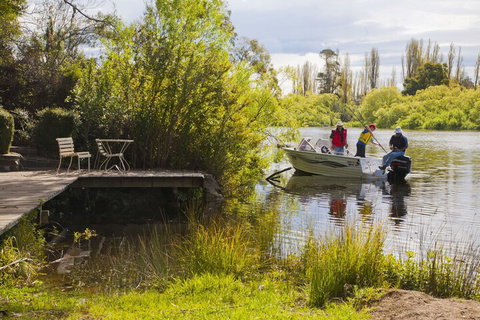 The Shingles Riverside Cottages - Tourism Caloundra 3