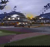 Grand Tasman Hotel - Tourism Caloundra