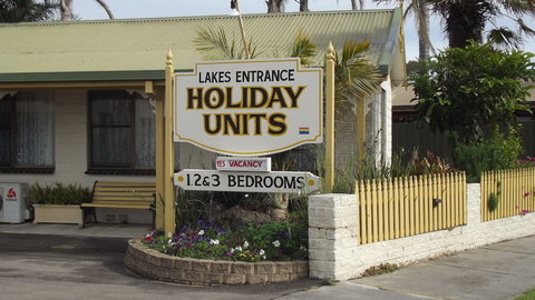 Lakes Entrance Holiday Units - Tourism Caloundra 3