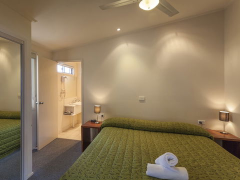 NRMA Eastern Beach Holiday Park - Tourism Caloundra 2