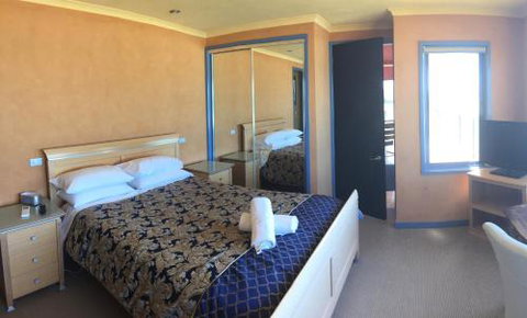 Port Fairy Getaway - Tourism Caloundra 5