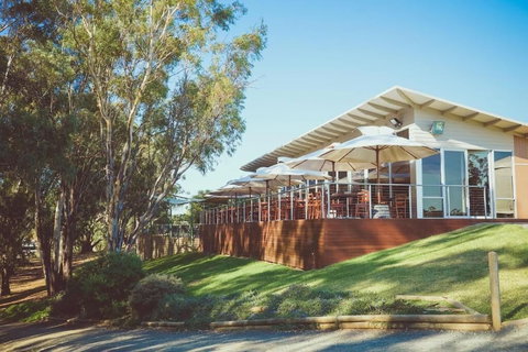 Bridges On Meninya Motel & Apartments - Tourism Caloundra 0