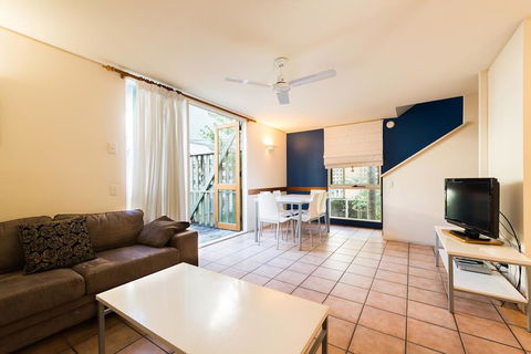 The Hastings Beach Houses - Tourism Caloundra 5