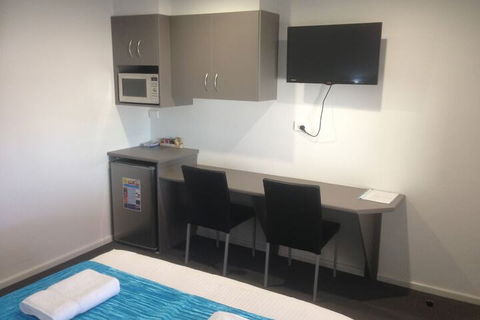 Chaparral Motel - Tourism Caloundra 7