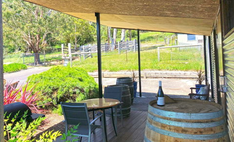 Valley Farm Vineyard Cottages - Tourism Caloundra 1