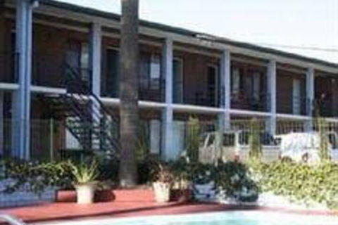 Bayside Motel - Tourism Caloundra 6