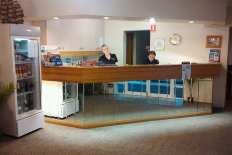 Blue Pacific Motel Swansea - Tourism Caloundra 1