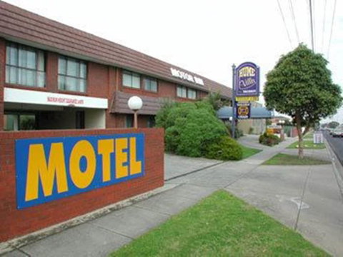 Hume Villa Motor Inn - Tourism Caloundra 1