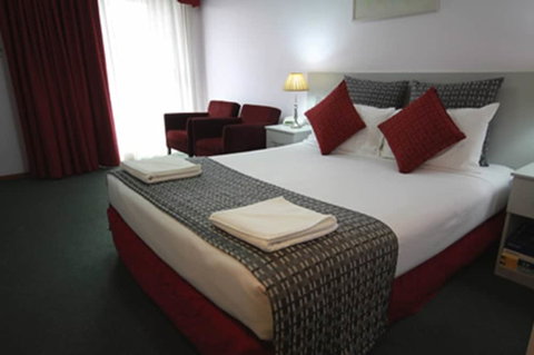 Hume Villa Motor Inn - Tourism Caloundra 4