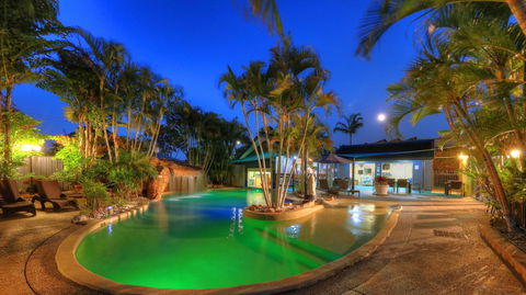 The Grange Resort - Tourism Caloundra 1