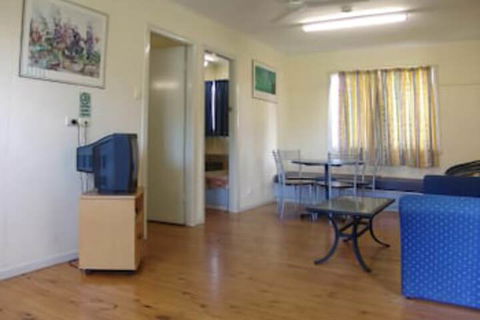 Park Beach Cabins - Tourism Caloundra 5